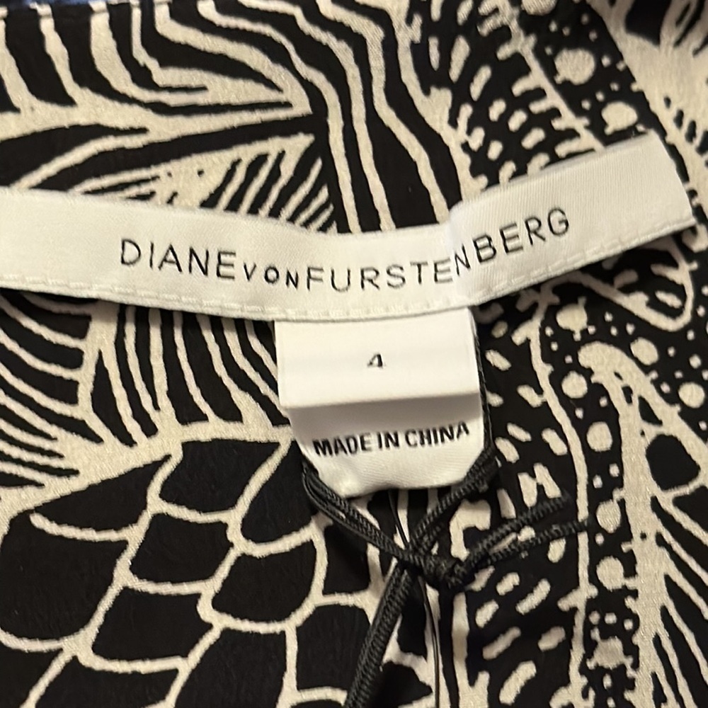 Diane Von Furstenberg Black and White Top - Picture 4 of 9